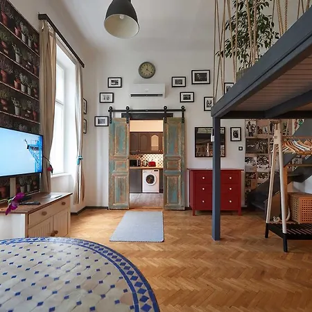 My Art Kinizsi Str Apartment